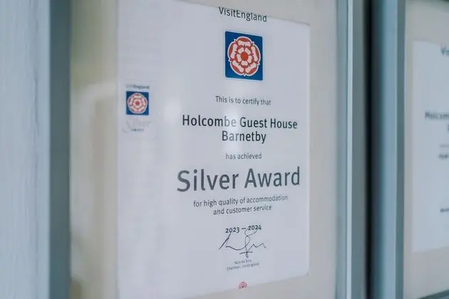 Holcombe Guest House - Lobi