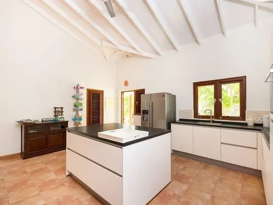 Holiday Villa for 10 Persons at Jan Thielstrand in Willemstad, Curacao - Mutfak