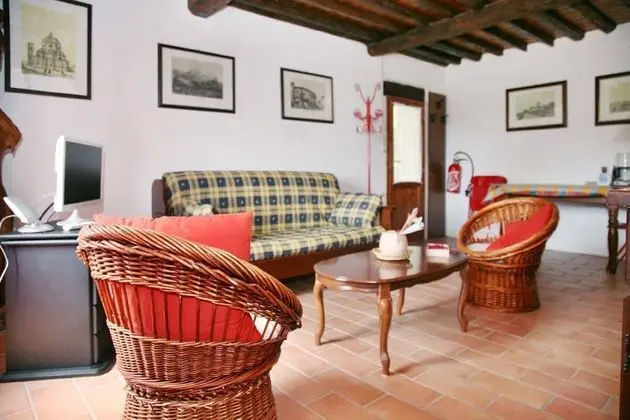 Holiday Apartment Carpe Diem Colognora Di Pescaglia Red Apartment