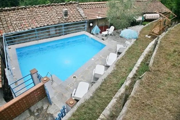 Holiday Apartment Carpe Diem Colognora Di Pescaglia Red Apartment