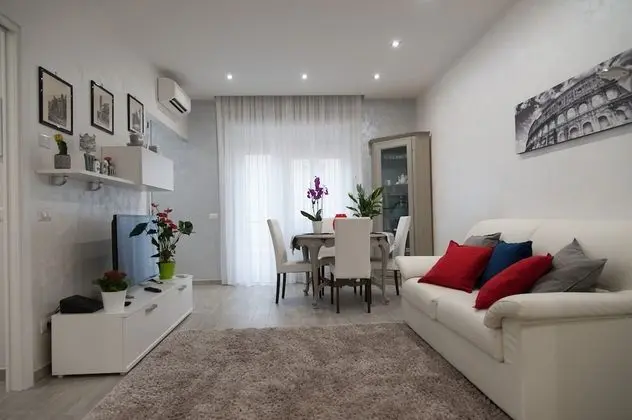 Holiday Apartment M m House