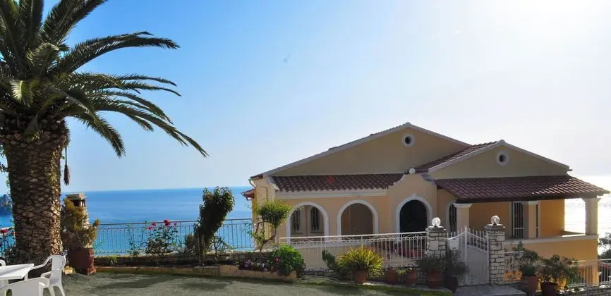 Holiday Apartments Maria With Pool - Agios Gordios Beach - Dış Mekan