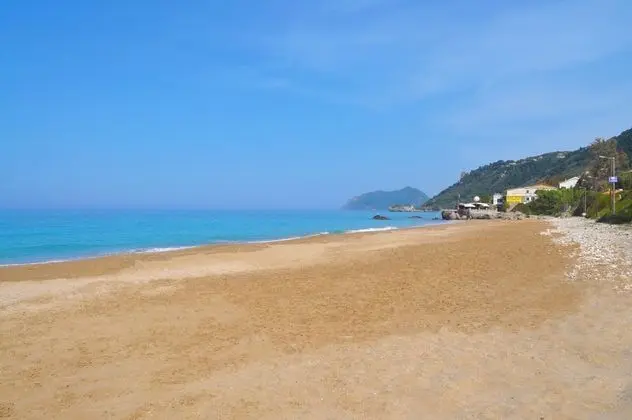 Holiday Apartments Maria With Pool and Panorama View - Agios Gordios Beach - Plaj