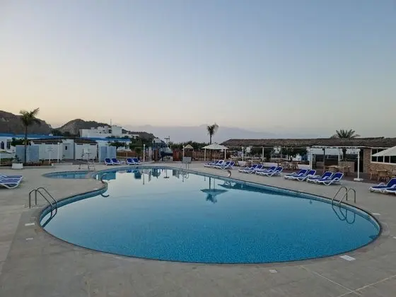 Holiday Beach Resort - Havuz