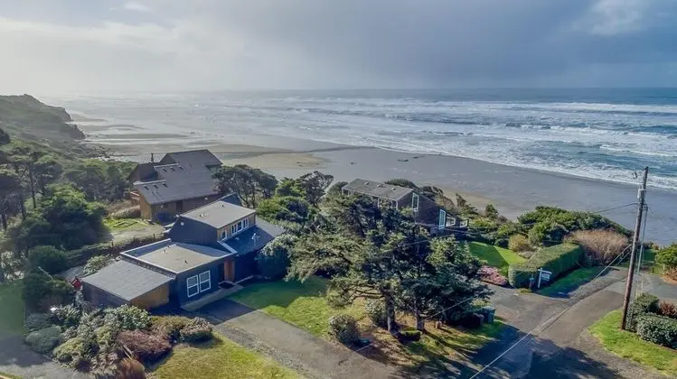 Holiday Beach House