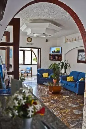 Holiday Beach Resort - Lobi