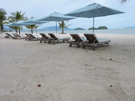 Holiday Villa Beach Resort & Spa Langkawi