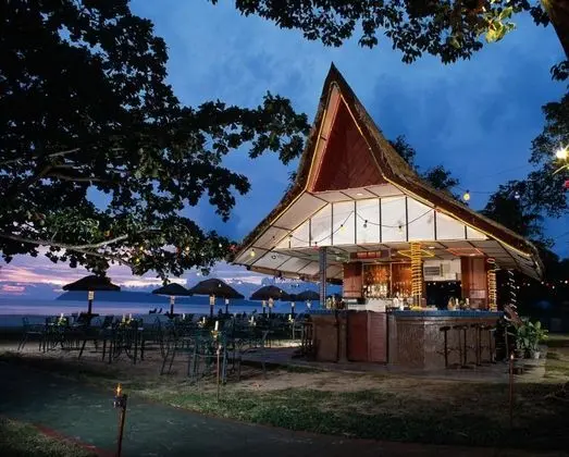 Holiday Villa Beach Resort & Spa Langkawi