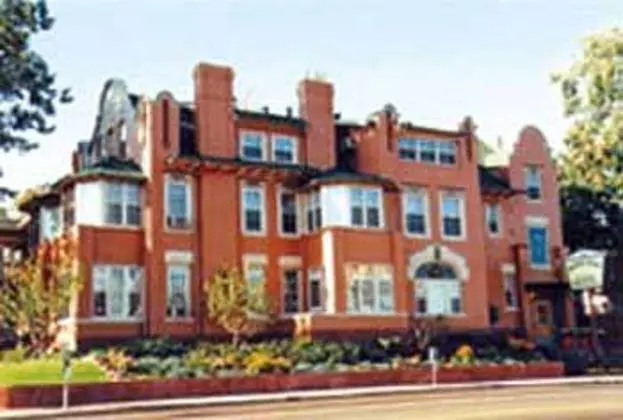 The Holiday Chalet Victorian