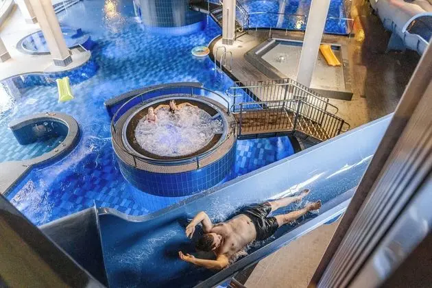 Holiday Club Vierumäki Superior Apartments - Havuz