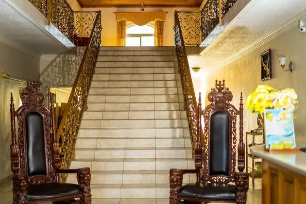 Holiday Haven Resort & Banquet Hall - Lobi
