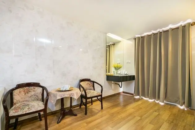Holiday Hotel - İç Mekan
