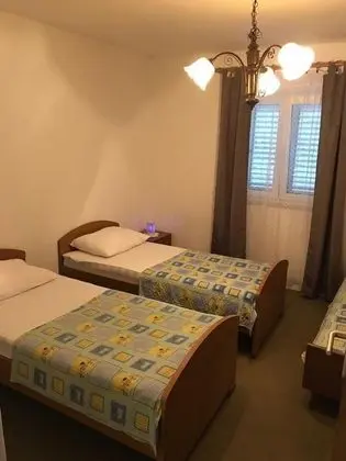 Holiday Home Ante - 50 m From Beach - H - Oda