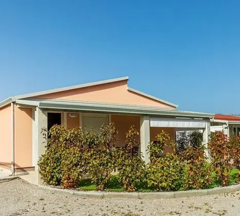 Holiday Home Banjole 1 Tennis and Pool