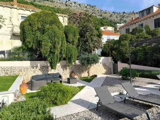 Holiday Home Festina Lente - Dış Mekan