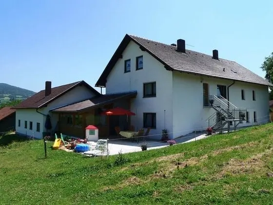 Holiday Home on the First Floor With Private Entrance and Large Garden