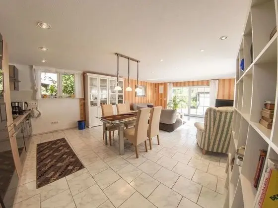 Holiday Home with Garden & Terrace near Rennsteig in Thuringian Forest - Yerinde Yemek
