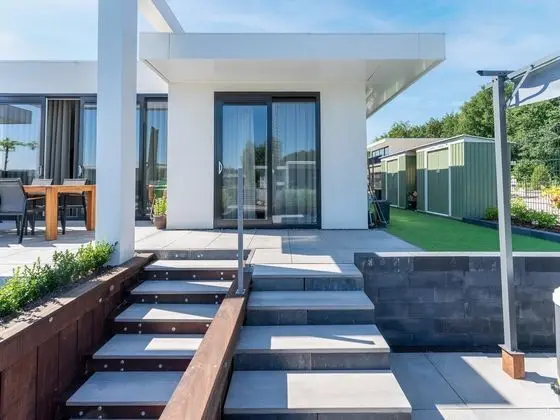 Holiday Home in Harderwijk With Private Outdoor Jacuzzi - Lobi