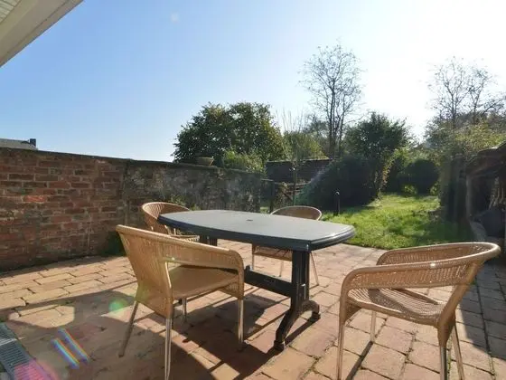 Holiday Home in Izier With Roofed Terrace, Garden, Parking