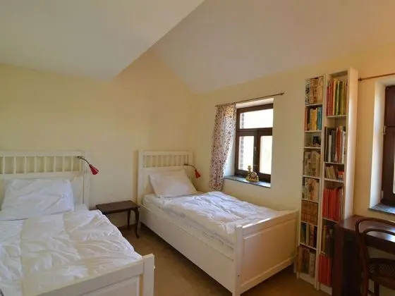 Holiday Home in Izier With Roofed Terrace, Garden, Parking - Oda