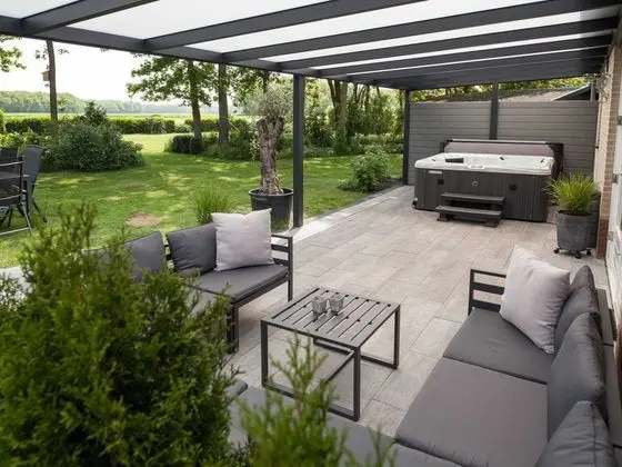 Holiday Home With Jacuzzi and Beautiful Views Over the Countryside