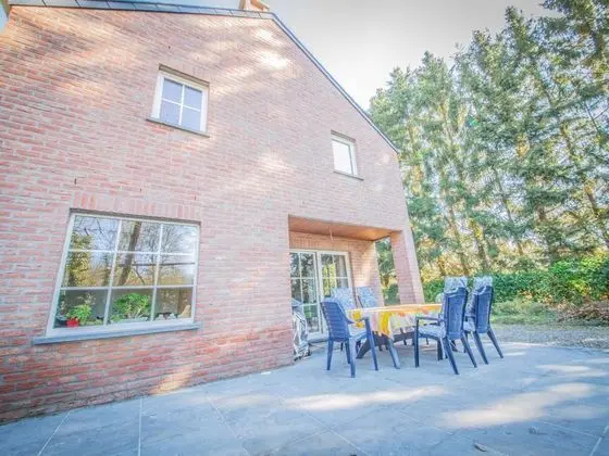 Holiday Home Le Jardin de Satine et Celestine in Durbuy