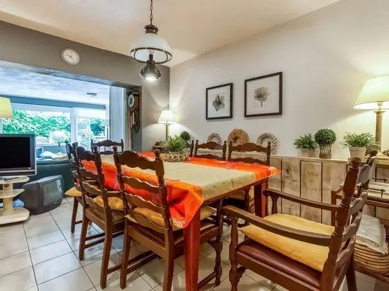 Holiday Home in Maasmechelen With Terrace, Garden, Parking - Yerinde Yemek