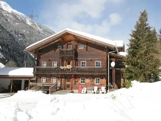 Holiday Home in Matrei in Osttirol With Terrace & Garden - Dış Mekan