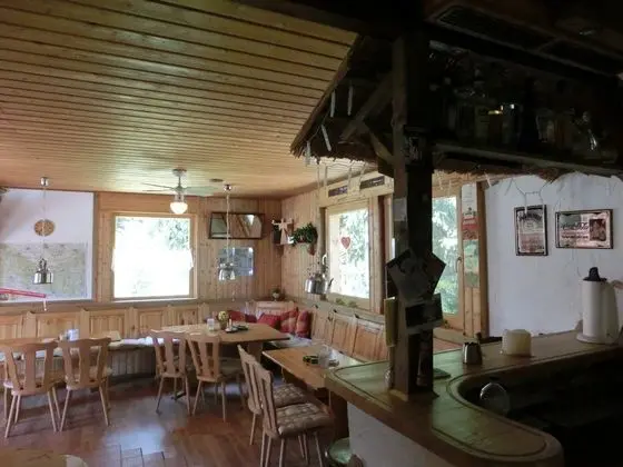 Holiday Home near Swimming Pool - Yerinde Yemek