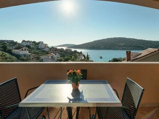 Holiday Home With Outdoor Hot Tub, Near the Sea - Dış Mekan