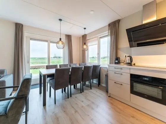 Holiday Home in Scherpenisse 1.5 Hour Drive From The Hague - Yerinde Yemek