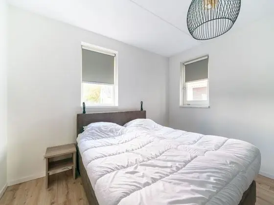 Holiday Home in Scherpenisse a Drive Away From De Zoom Park - Oda