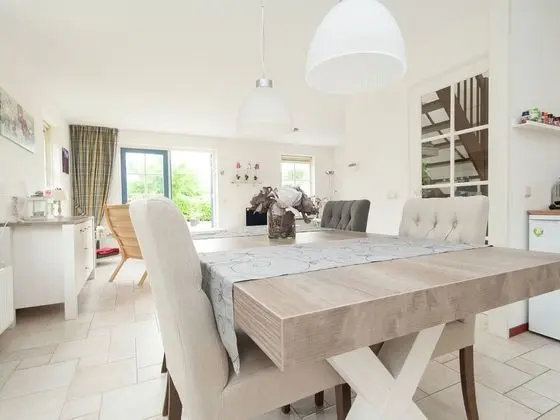 Holiday Home in Schoorl with Fenced Garden near Dunes - Yerinde Yemek