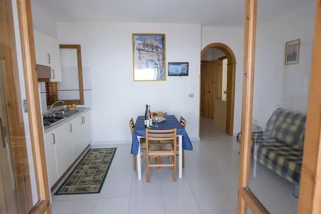Holiday Home in Sciacca Mare Tennis Soccer Field, Barbecue, Wifi, Kitchenette - Oda Düzeni