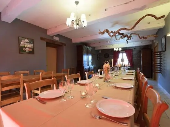 Holiday Home in Tenneville With Indoor Swimming Pool - Yerinde Yemek