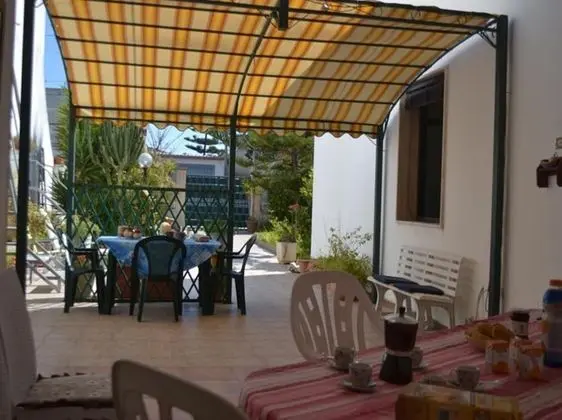 Holiday Home With two Parking Spaces in San Foca Ll80 - Yerinde Yemek