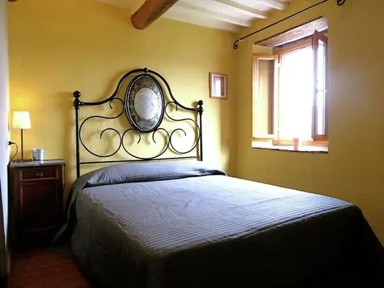 Holiday Home with Views and Fireplace in Bagni di Lucca near Lake