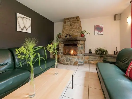 Holiday Home in Waimes - Robertville With Sauna - Oda Düzeni