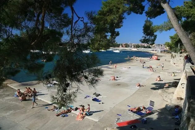 Holiday Homes Sirena Premium Village - Plaj