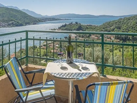 Holiday Homes Sunny Hill