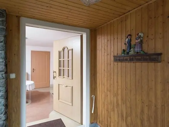 Holiday Homes for two People, With a Swimming Pool, in the Ore Mountains - Lobi