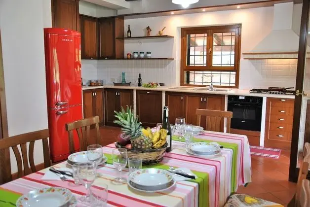 Holiday House for 8 Persons With Pool - Yerinde Yemek