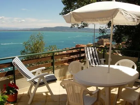 Holiday House for 9 Persons - 1