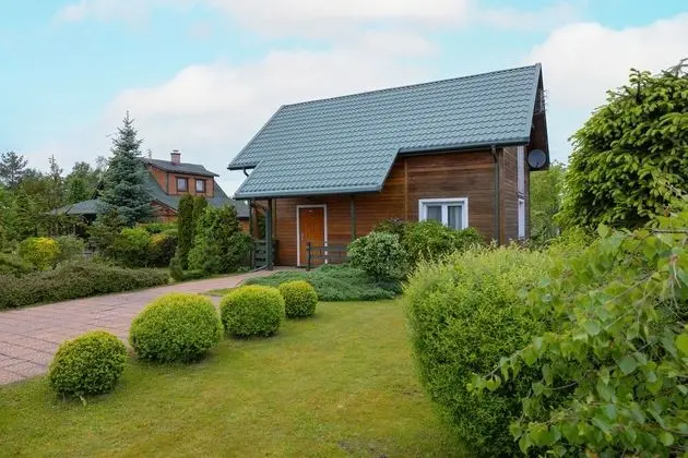 Holiday House With Garden by Renters