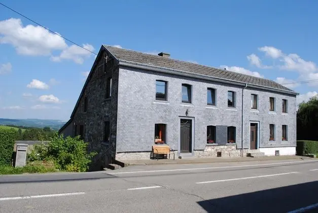 Holiday House in Horse Riding School near Stavelot & Spa Circuit - Dış Mekan
