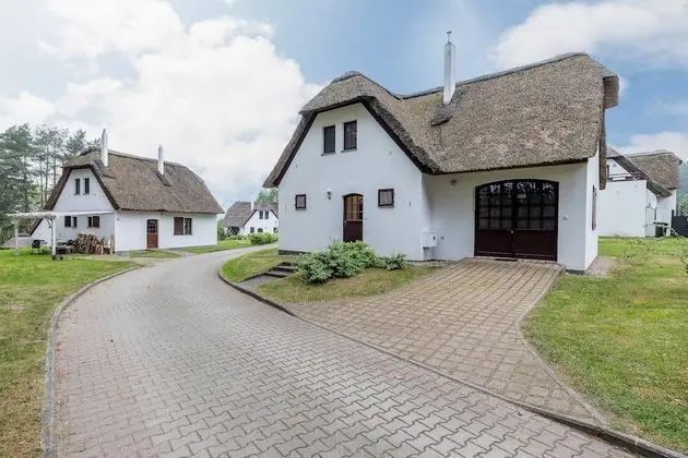 Holiday House Lakowa 23 by Renters