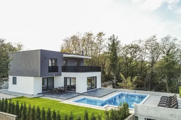 Holiday House Luxury