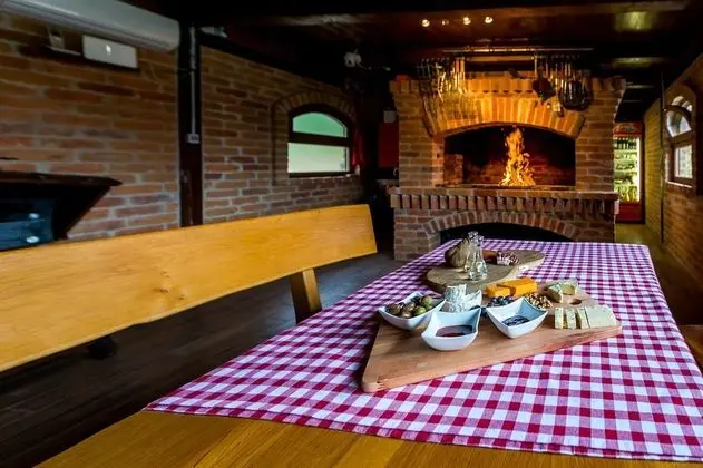 Holiday House Papuk is Located in Park of Nature - Mutfak