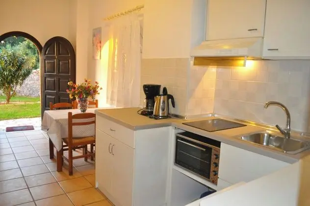 Holiday House With Pool Maria on Agios Gordios Beach - Yerinde Yemek