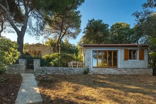 Holiday House in Pula,30 m From the sea